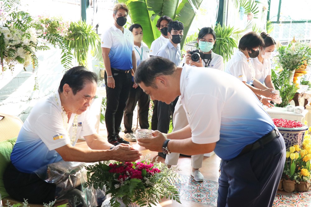 Loxley Honors Thai Tradition with Water Pouring Ceremony on Songkran Day 2023